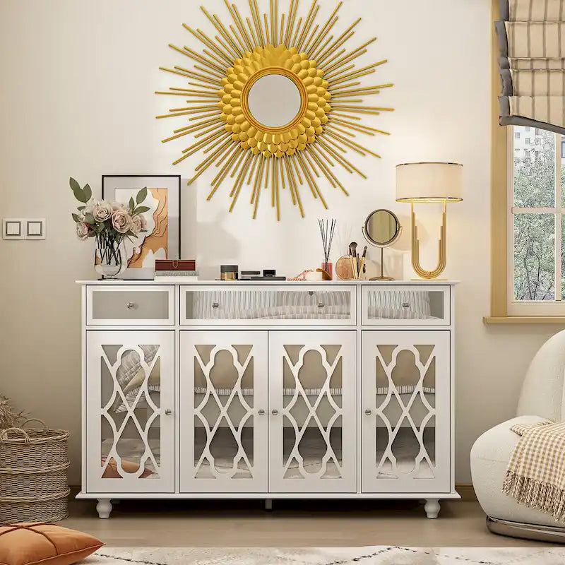 55.1 Akzentschrank mit Spiegel, Sideboard- und Buffetschrank