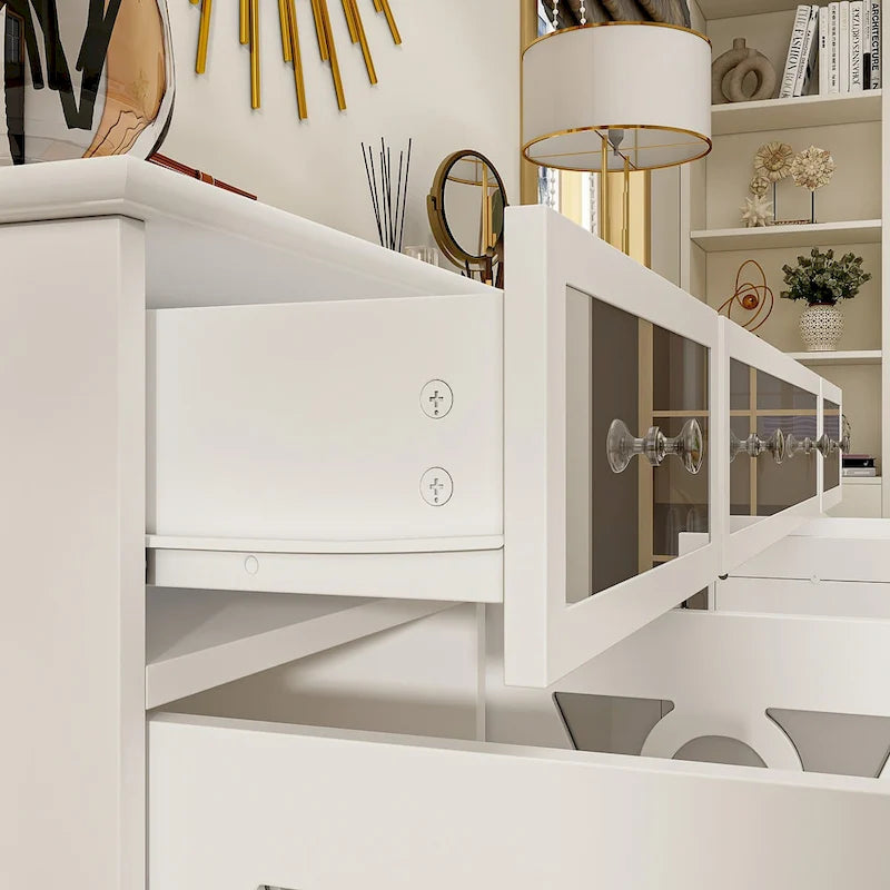 55.1 Akzentschrank mit Spiegel, Sideboard- und Buffetschrank