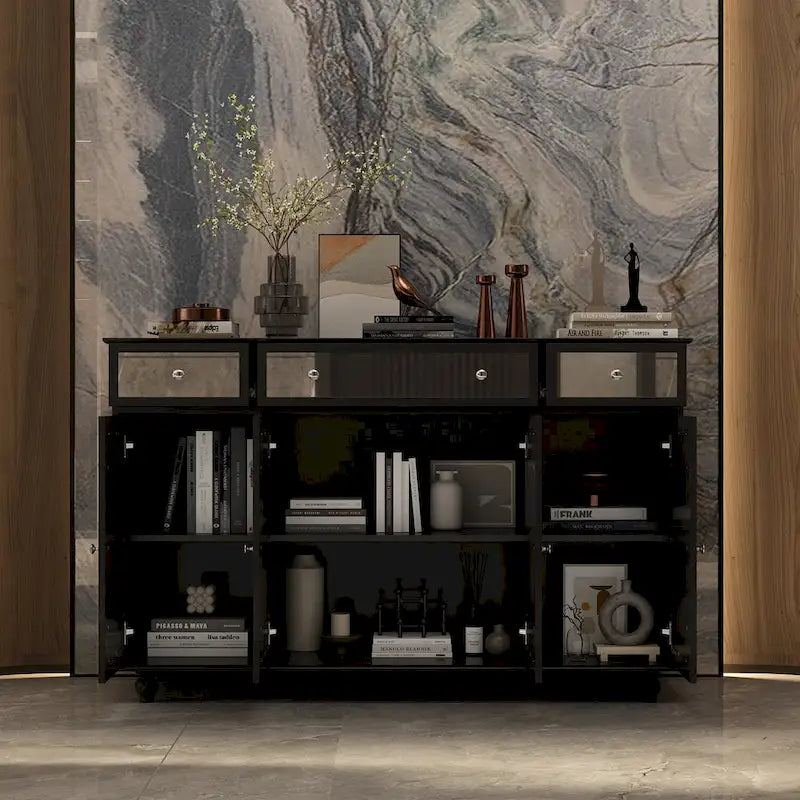 55.1 Akzentschrank mit Spiegel, Sideboard- und Buffetschrank